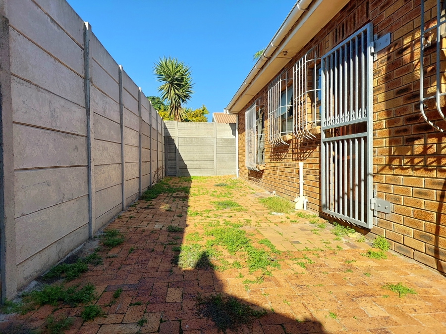 3 Bedroom Property for Sale in Protea Heights Western Cape